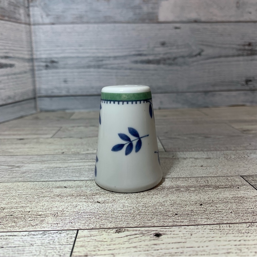 SWITCH 3 by Villeroy & Boch Pepper Shaker 2.25" tall made in Germany